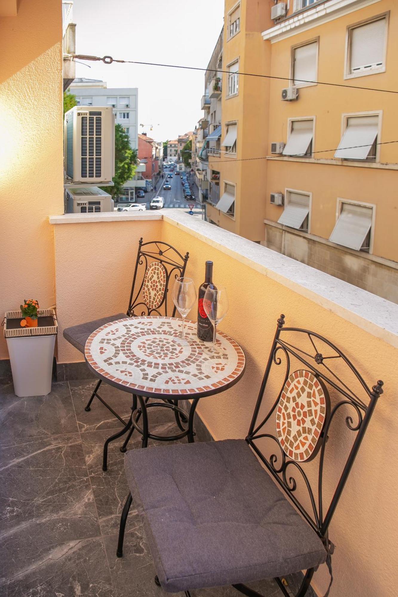 Apartment Marela Сплит Екстериор снимка